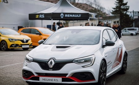 2020 Renault Mégane R.S. Trophy-R Front Wallpapers 450x275 (34)