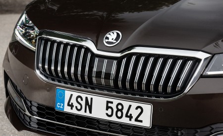 2020 Skoda Superb Laurin & Klement Grill Wallpapers 450x275 (32)