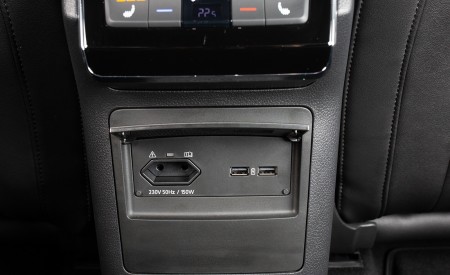 2020 Skoda Superb Laurin & Klement Interior Detail Wallpapers 450x275 (58)