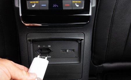 2020 Skoda Superb Laurin & Klement Interior Detail Wallpapers 450x275 (55)