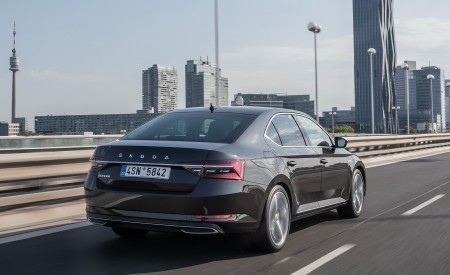 2020 Skoda Superb Laurin & Klement Rear Wallpapers 450x275 (10)