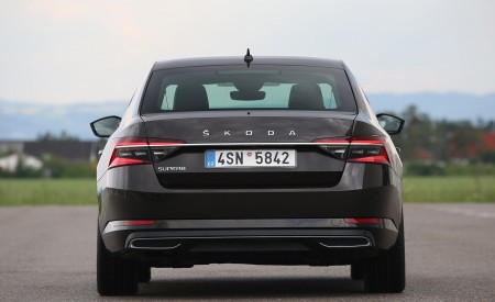 2020 Skoda Superb Laurin & Klement Rear Wallpapers 450x275 (25)