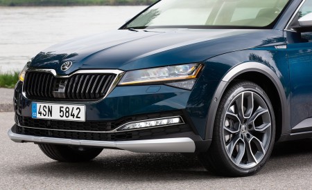 2020 Skoda Superb Scout Detail Wallpapers 450x275 (29)