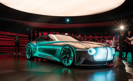 2019 Bentley EXP 100 GT Concept Front Three-Quarter Wallpapers 450x275 (31)
