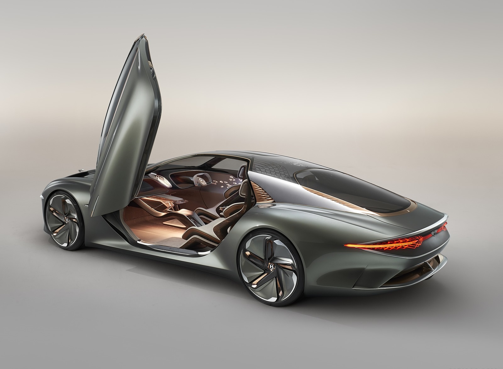 2019 Bentley EXP 100 GT Concept Rear Three-Quarter Wallpapers (12)