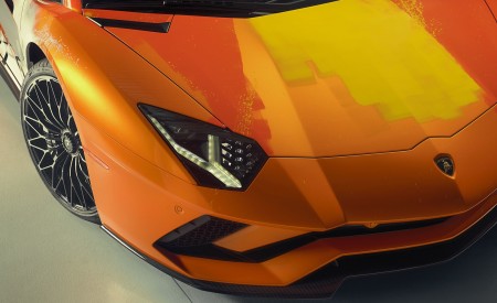 2019 Lamborghini Aventador S by Skyler Grey Headlight Wallpapers 450x275 (13)