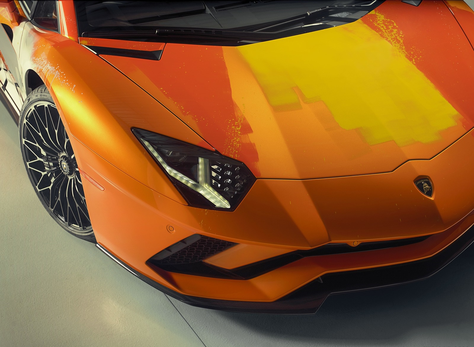 2019 Lamborghini Aventador S by Skyler Grey Headlight Wallpapers (13)