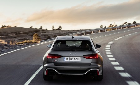 2020 Audi RS 6 Avant (Color: Daytona Gray Matt) Rear Wallpapers 450x275 (84)