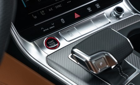 2020 Audi RS 6 Avant (Color: Nardo Gray; US-Spec) Central Console Wallpapers 450x275 (34)