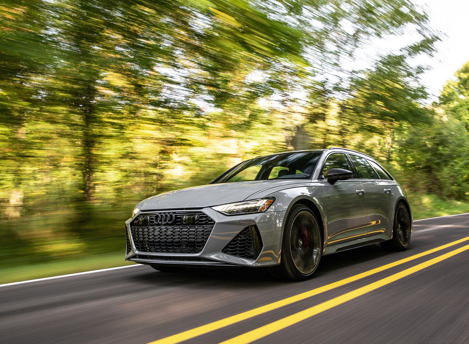 2020 Audi RS 6 Avant (Color: Nardo Gray; US-Spec) Front Three-Quarter Wallpapers (5)
