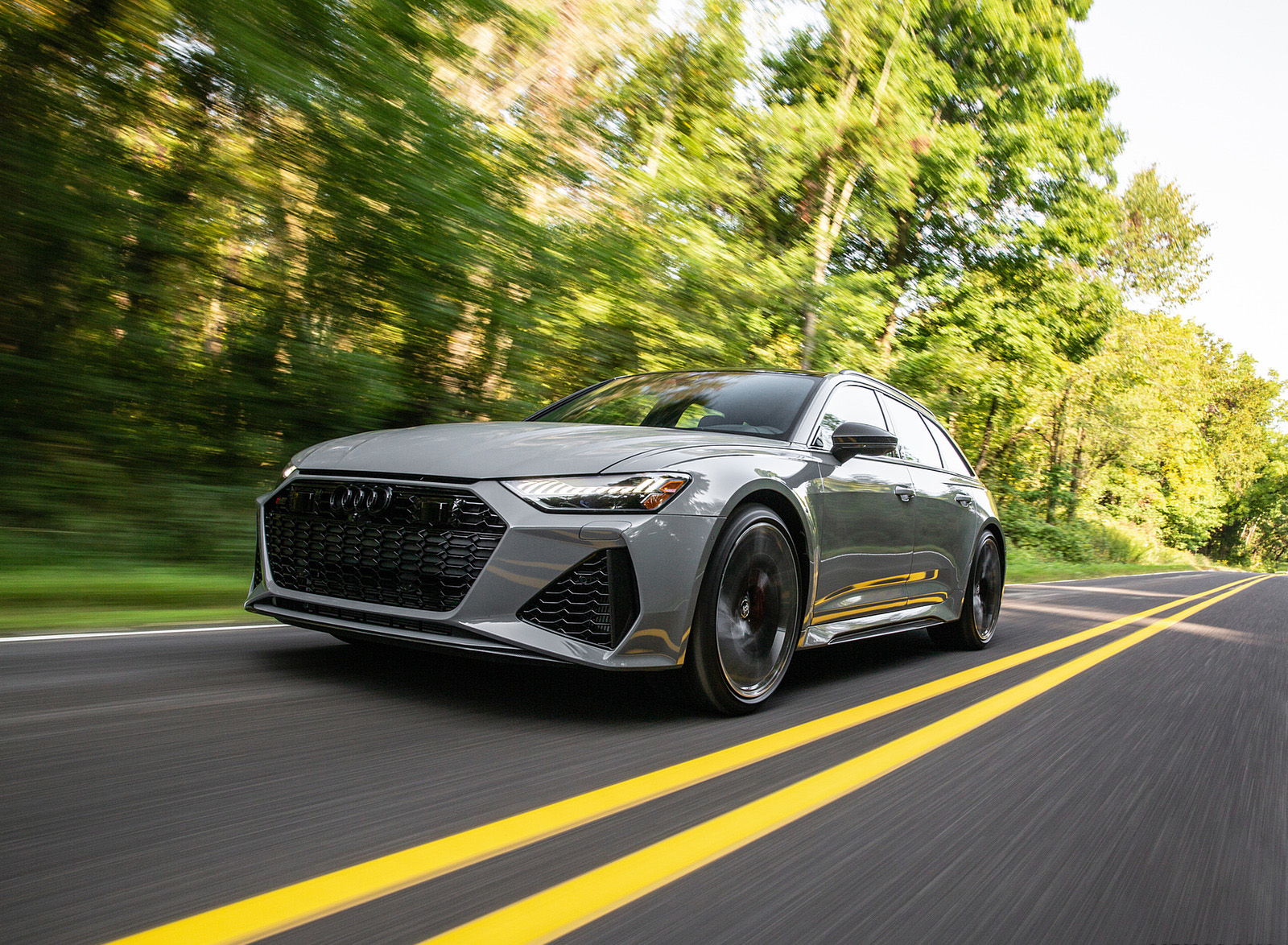 2020 Audi RS 6 Avant (Color: Nardo Gray; US-Spec) Front Three-Quarter Wallpapers (7)
