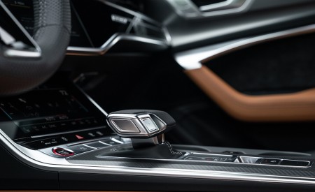 2020 Audi RS 6 Avant (Color: Nardo Gray; US-Spec) Interior Detail Wallpapers 450x275 (36)