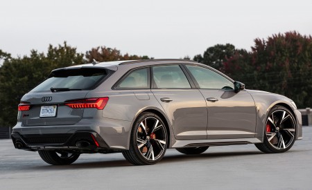 2020 Audi RS 6 Avant (Color: Nardo Gray; US-Spec) Rear Three-Quarter Wallpapers 450x275 (15)