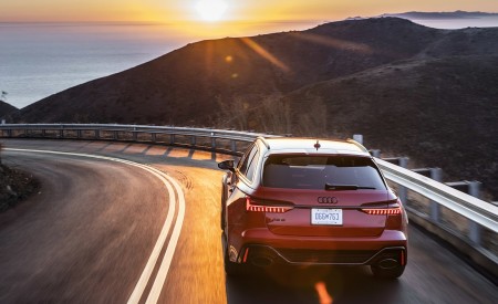 2020 Audi RS 6 Avant (Color: Tango Red) Rear Wallpapers 450x275 (49)