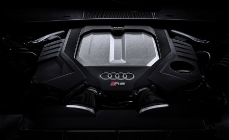 2020 Audi RS 6 Avant Engine Wallpapers 450x275 (115)