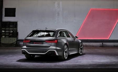 2020 Audi RS 6 Avant Rear Three-Quarter Wallpapers 450x275 (108)