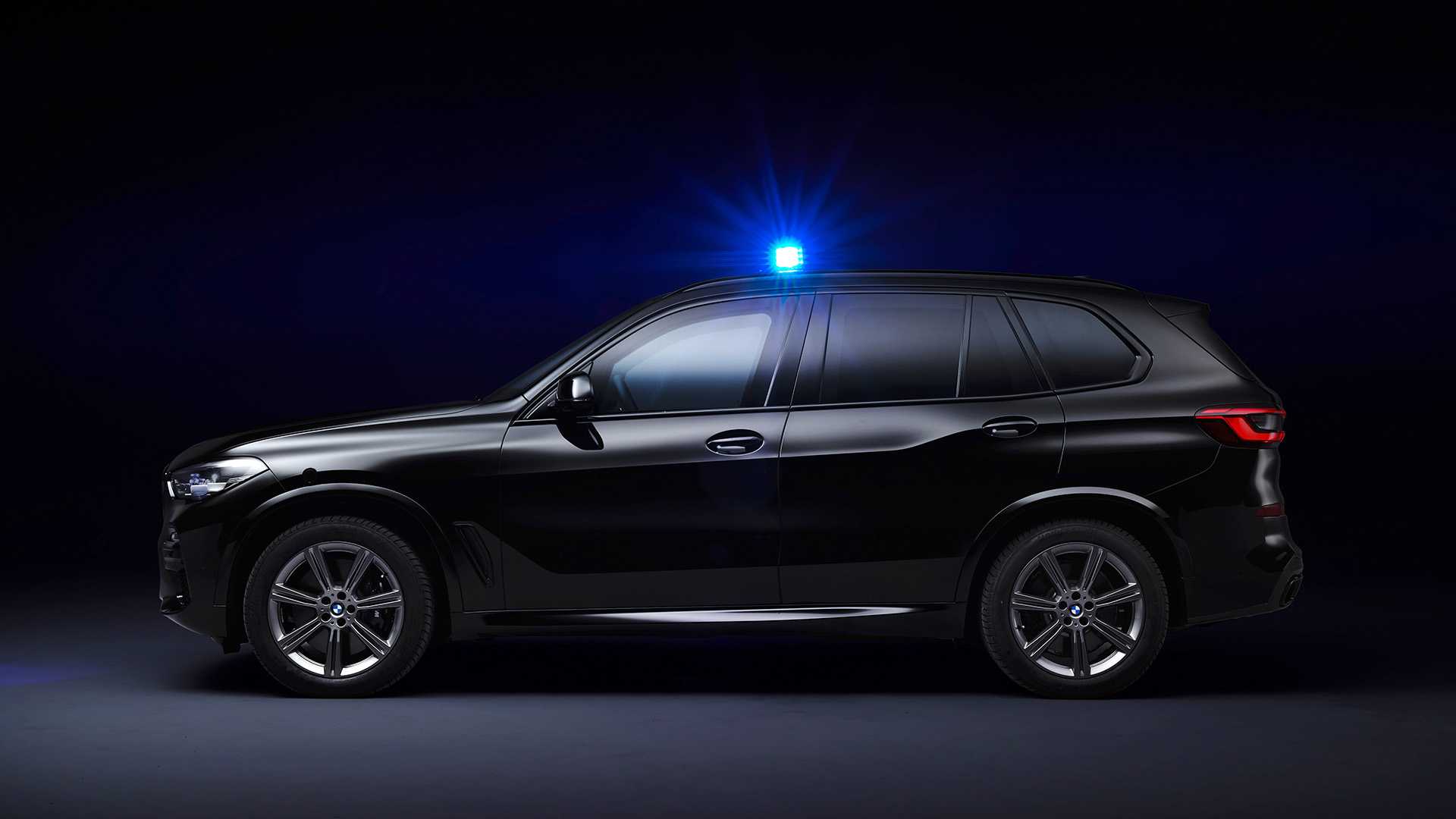 2020 BMW X5 Protection VR6 (Armored Vehicle) Side Wallpapers (15)