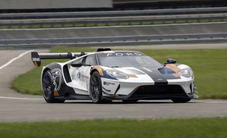 2020 Ford GT Mk II Front Three-Quarter Wallpapers 450x275 (4)