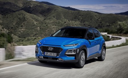 2020 Hyundai Kona Hybrid (Euro-Spec) Front Three-Quarter Wallpapers 450x275 (2)