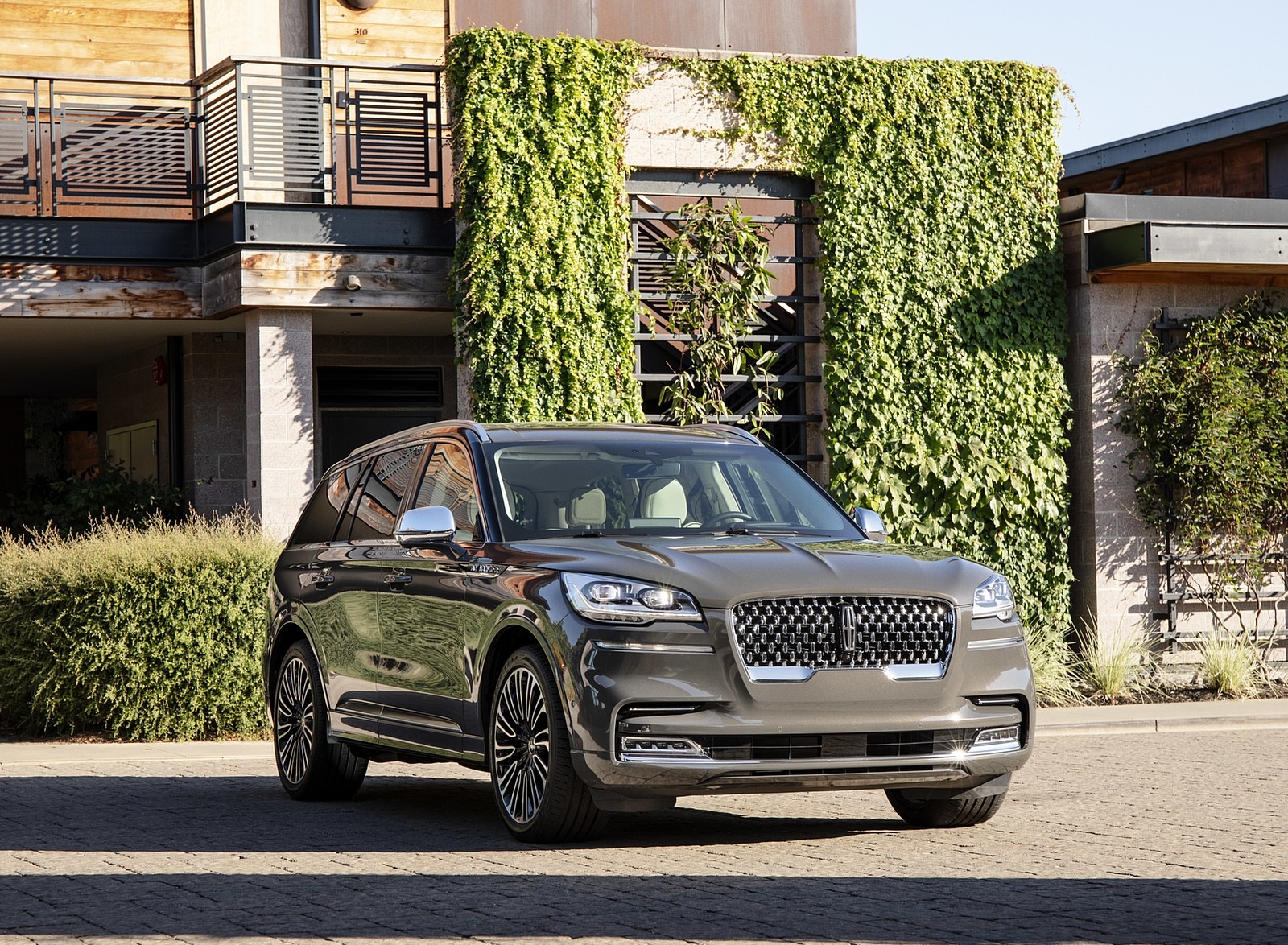 2020 Lincoln Aviator Front Three-Quarter Wallpapers (5)