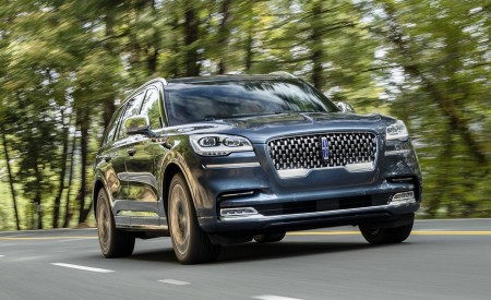 2020 Lincoln Aviator Grand Touring Front Three-Quarter Wallpapers 450x275 (11)
