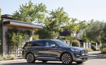 2020 Lincoln Aviator Grand Touring Front Three-Quarter Wallpapers 450x275 (32)