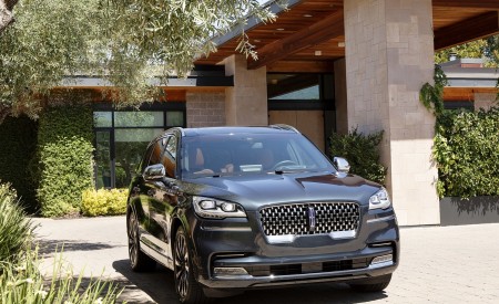 2020 Lincoln Aviator Grand Touring Front Wallpapers 450x275 (33)