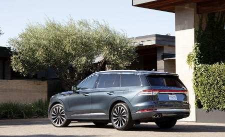 2020 Lincoln Aviator Grand Touring Rear Three-Quarter Wallpapers 450x275 (35)