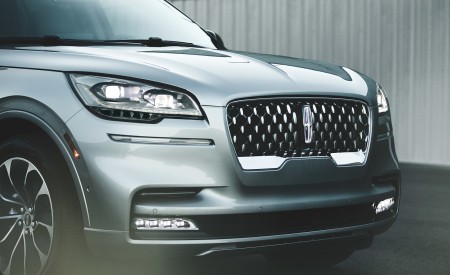 2020 Lincoln Aviator Headlight Wallpapers 450x275 (71)