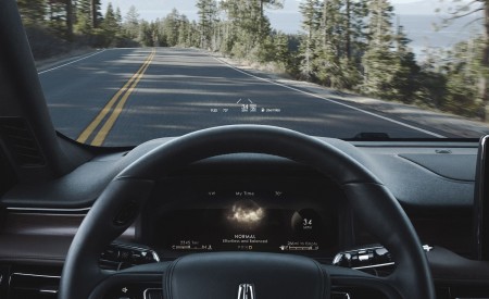 2020 Lincoln Aviator Interior Head-Up Display Wallpapers 450x275 (79)