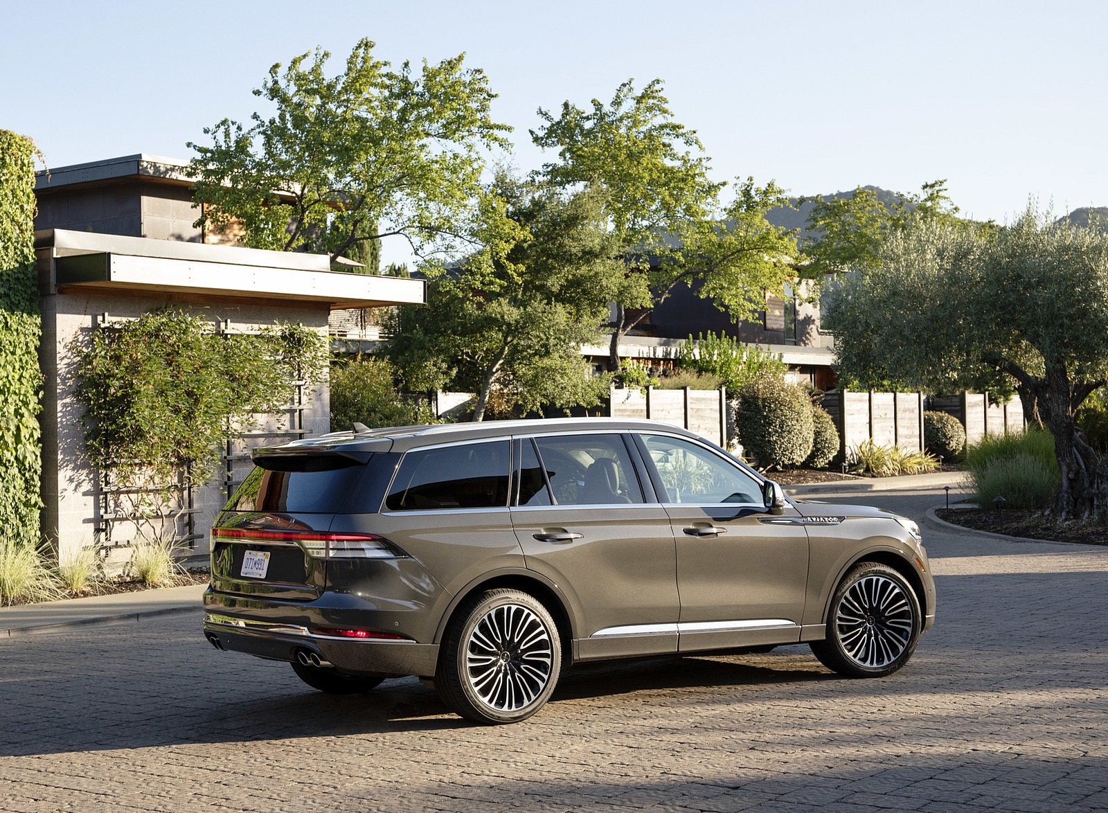 2020 Lincoln Aviator Rear Three-Quarter Wallpapers (6)