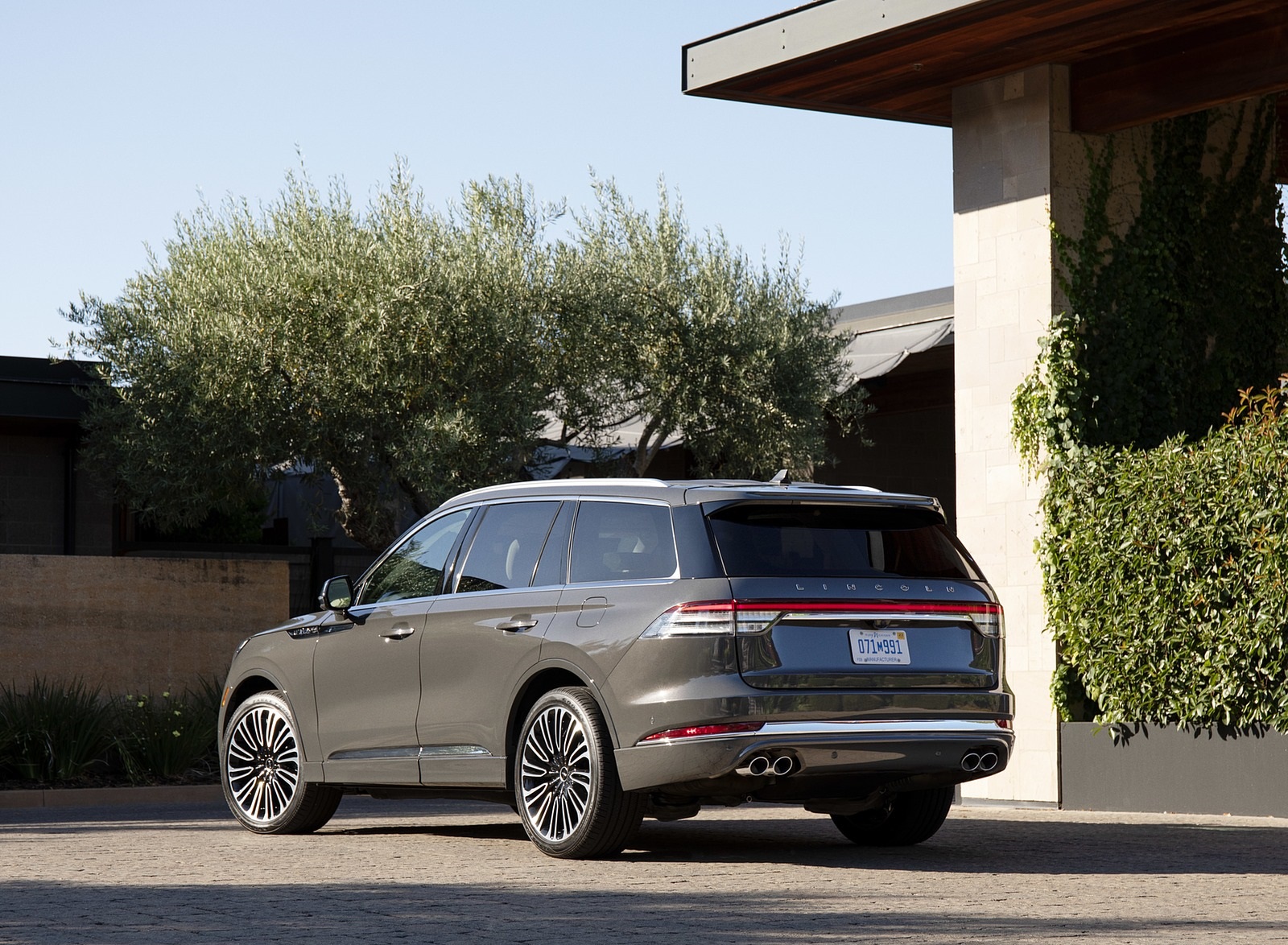 2020 Lincoln Aviator Rear Three-Quarter Wallpapers (7)