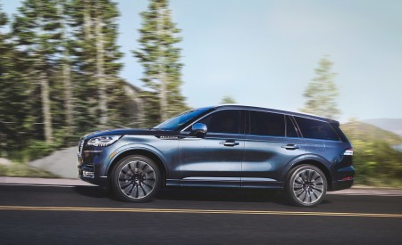 2020 Lincoln Aviator Side Wallpapers 450x275 (59)