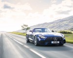 2020 Mercedes-AMG GT S Roadster (UK-Spec) Front Three-Quarter Wallpapers 150x120 (3)