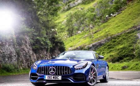 2020 Mercedes-AMG GT S Roadster (UK-Spec) Front Three-Quarter Wallpapers 450x275 (39)