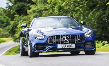 2020 Mercedes-AMG GT S Roadster (UK-Spec) Front Wallpapers 450x275 (19)