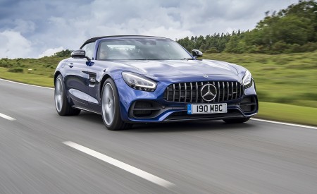 2020 Mercedes-AMG GT S Roadster (UK-Spec) Front Wallpapers 450x275 (20)