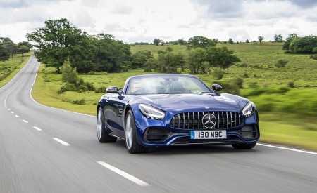 2020 Mercedes-AMG GT S Roadster (UK-Spec) Front Wallpapers 450x275 (12)