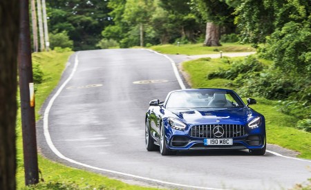 2020 Mercedes-AMG GT S Roadster (UK-Spec) Front Wallpapers 450x275 (21)