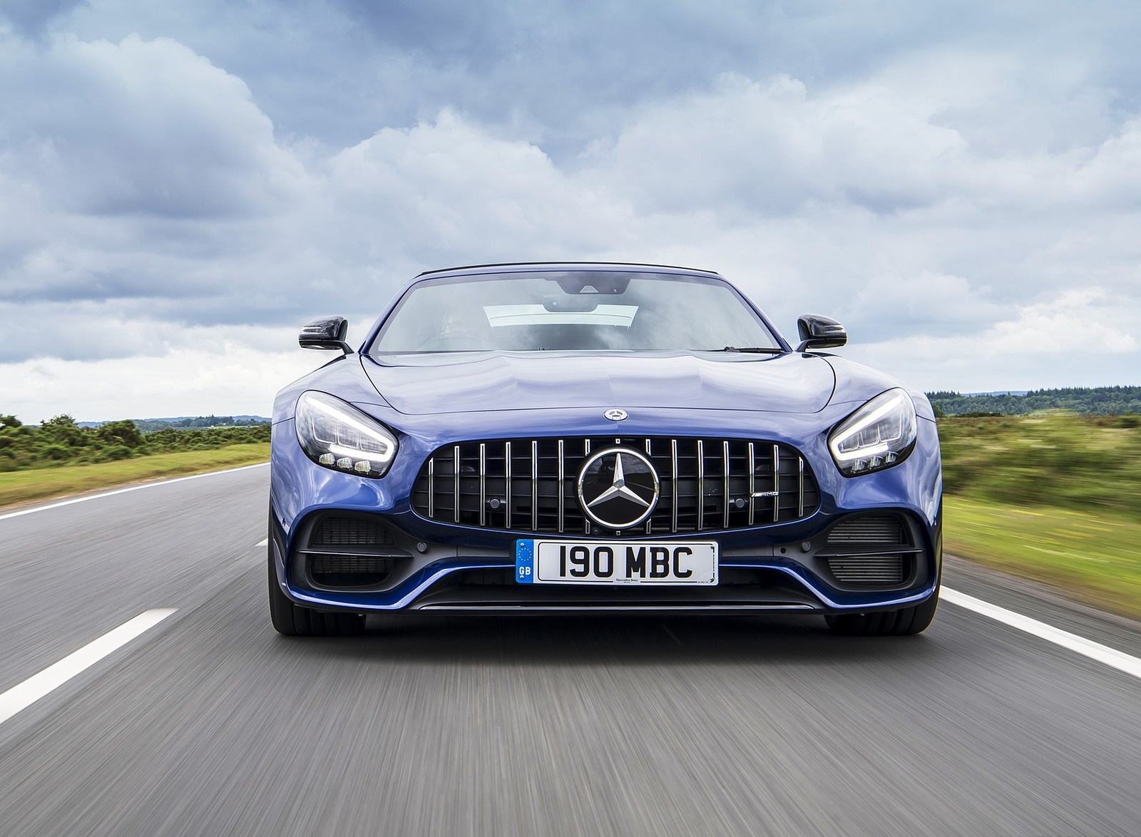 2020 Mercedes-AMG GT S Roadster (UK-Spec) Front Wallpapers (2)