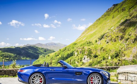 2020 Mercedes-AMG GT S Roadster (UK-Spec) Side Wallpapers 450x275 (48)