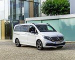 2020 Mercedes-Benz EQV 300 (Color: Mountain Crystal White Metallic) Front Three-Quarter Wallpapers 150x120 (18)