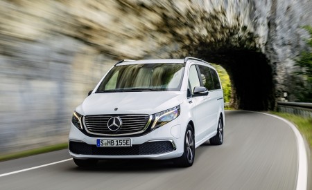 2020 Mercedes-Benz EQV 300 (Color: Mountain Crystal White Metallic) Front Wallpapers 450x275 (8)
