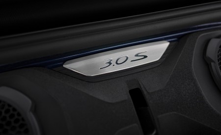2020 Porsche 911 Carrera Cabriolet (Color: Gentian Blue Metallic) Detail Wallpapers 450x275 (44)