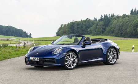 2020 Porsche 911 Carrera Cabriolet (Color: Gentian Blue Metallic) Front Three-Quarter Wallpapers 450x275 (23)