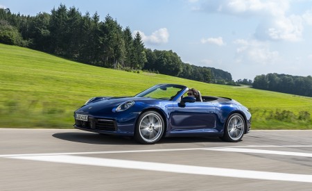 2020 Porsche 911 Carrera Cabriolet (Color: Gentian Blue Metallic) Front Three-Quarter Wallpapers 450x275 (11)
