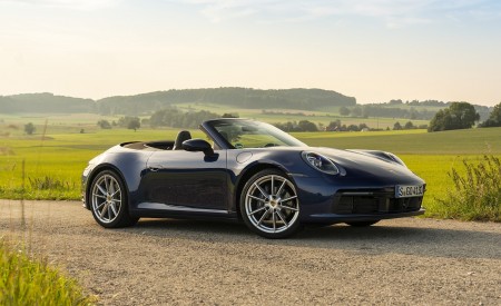 2020 Porsche 911 Carrera Cabriolet (Color: Gentian Blue Metallic) Front Three-Quarter Wallpapers 450x275 (38)