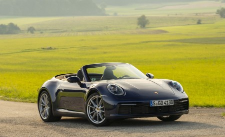 2020 Porsche 911 Carrera Cabriolet (Color: Gentian Blue Metallic) Front Three-Quarter Wallpapers 450x275 (26)