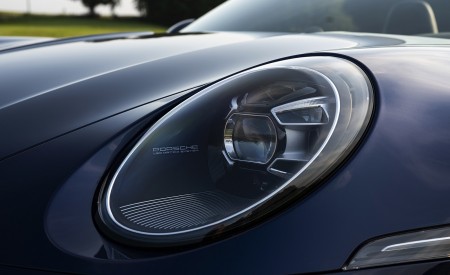 2020 Porsche 911 Carrera Cabriolet (Color: Gentian Blue Metallic) Headlight Wallpapers 450x275 (43)