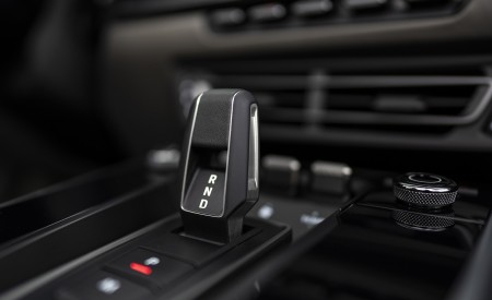 2020 Porsche 911 Carrera Cabriolet (Color: Gentian Blue Metallic) Interior Detail Wallpapers 450x275 (50)